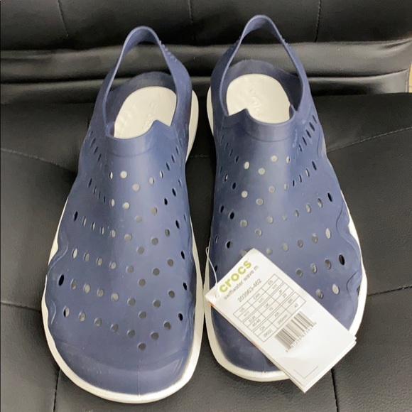 CROCS Other - Crocs men swift water wave m sneakers